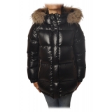 Woolrich - Aliquippa Parka with Fur-trimmed Hood- Black - Jacket - Luxury Exclusive Collection