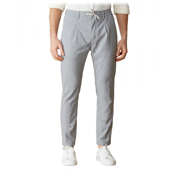 Cruna - Mitte Trousers in Fresh Wool - 560 - Light Grey - Handmade in Italy - Luxury High Quality Pants