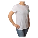 Patrizia Pepe - T-shirt con Ricamo Perline a Forma di Mosca - Bianco - T-Shirt - Made in Italy - Luxury Exclusive Collection