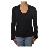 Pinko - Sweater Ecco V-neck in Wool - Black - Sweater - Made in Italy - Luxury Exclusive Collection