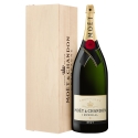 Moët & Chandon Champagne - Moët Impérial - Brut - Balthazar - Wood Box - Pinot Noir - Luxury Limited Edition - 12 l