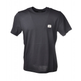 C.P. Company - T-Shirt con Logo Stampato Piccolo - Blu - Maglia - Luxury Exclusive Collection