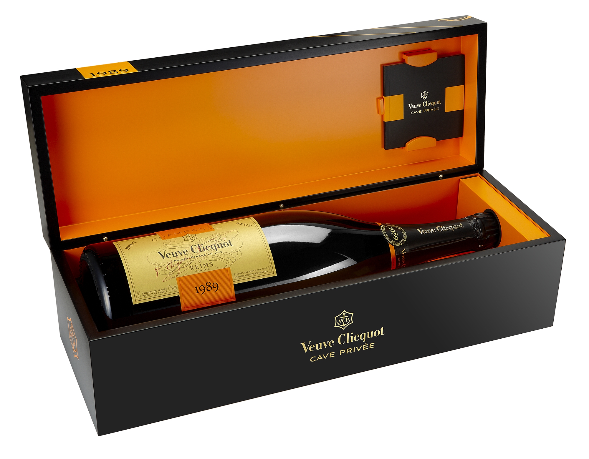 Veuve Clicquot Champagne - Cave Privée - 1989 - Magnum - Wood Box