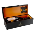 Veuve Clicquot Champagne - Cave Privée Rosé - 1990 - Magnum - Wood Box - Pinot Noir - Luxury Limited Edition - 1,5 l