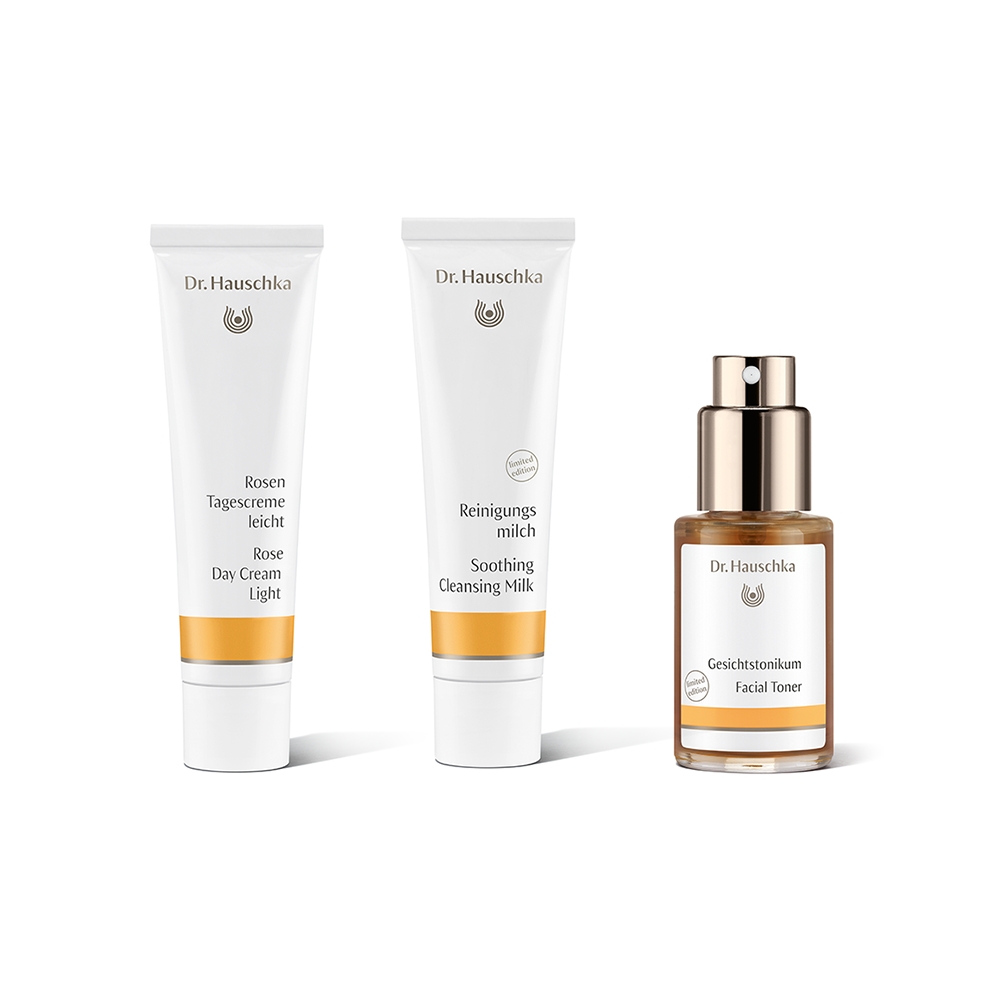 Dr. Hauschka - Radiant Rose Light - Hydrate, Harmonise and Soothe - Professional Luxury Cosmetics