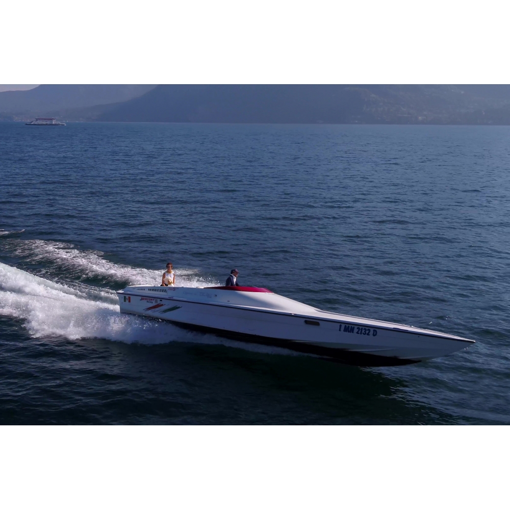 Rent Offshore Lago Maggiore - Mini-Cruise of The Borromean Gulf - Exclusive Luxury Private Tour - Yacht - Panoramic Cruise