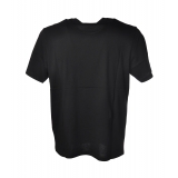 C.P. Company - T-Shirt Basica con Scritta Piccola - Nero - Luxury Exclusive Collection