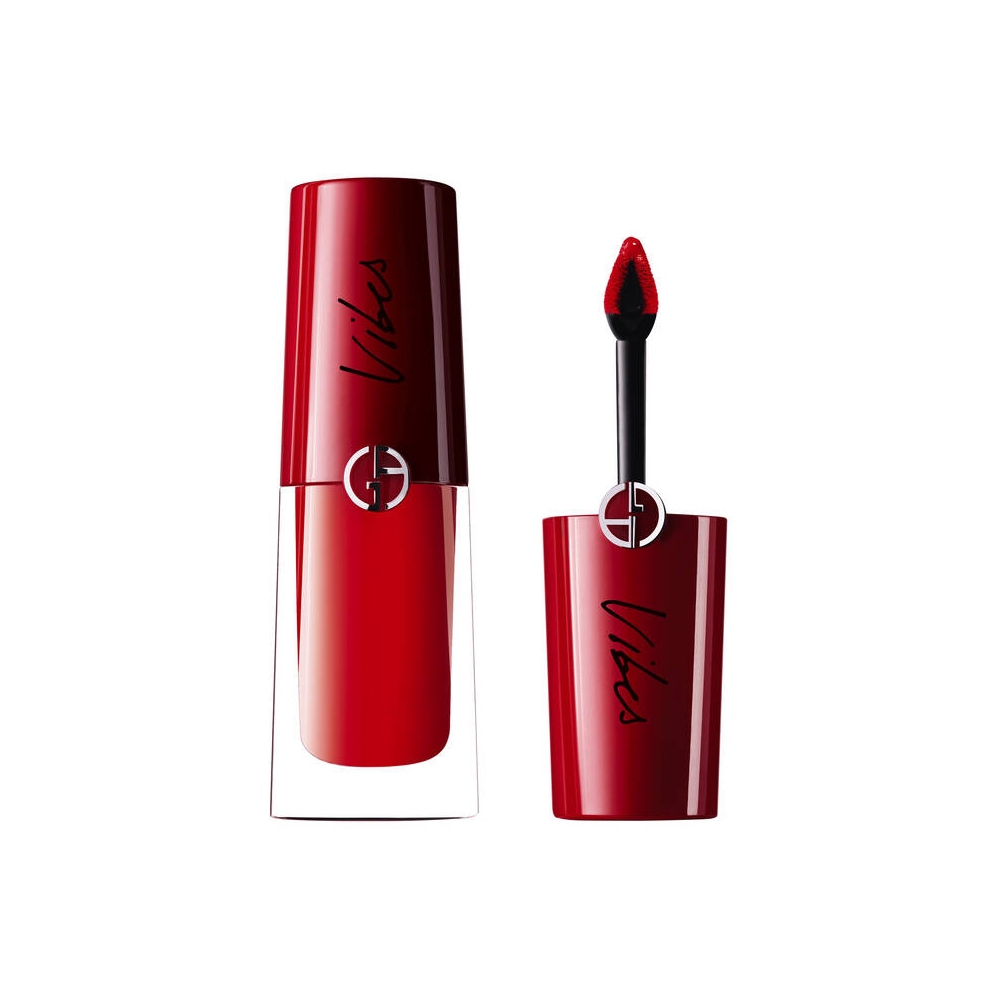Giorgio Armani - Lip Magnet Liquid Lipstick - Long Lasting Matte Liquid Lipstick  in a Sophisticated Range of Reds