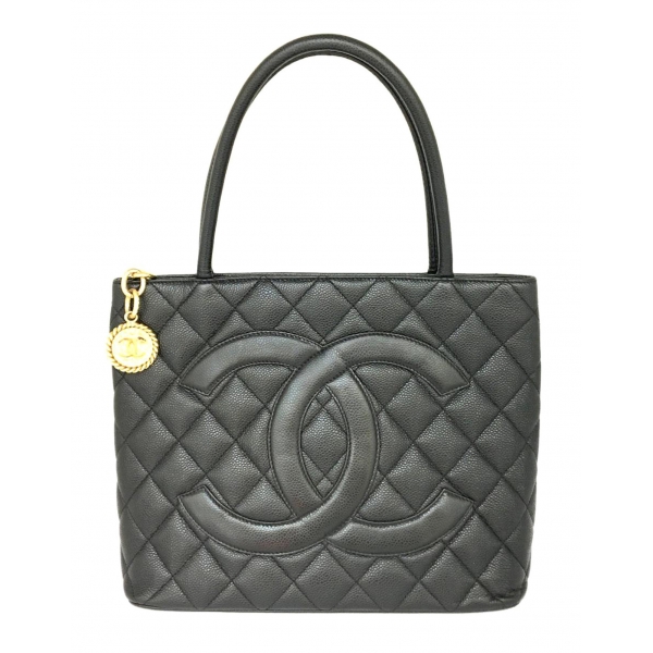 chanel quilted leather tote handbag