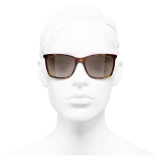 Chanel - Occhiali da Sole Quadrati - Tartaruga Marrone - Chanel Eyewear