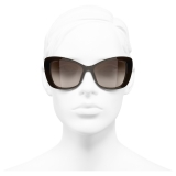 Chanel - Occhiali da Sole a Farfalla - Marrone - Chanel Eyewear