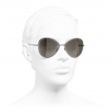 Chanel - Occhiali da Sole a Farfalla - Argento Scuro - Chanel Eyewear