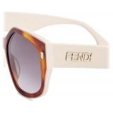 Fendi - Fendi Bold - Occhiali da Sole Quadrati - Bianco Havana Grigio - Occhiali da Sole - Fendi Eyewear