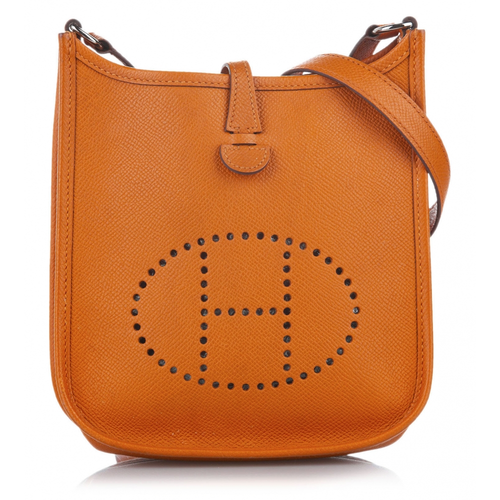Hermès // Chai Clemence Leather Bleu Bill Biscuit Rouge H Evelyne TPM Bag –  VSP Consignment