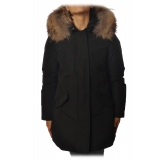 Woolrich - Jacket with Fur-Trimmed Hood - Black - Jacket - Luxury Exclusive Collection