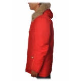 Woolrich - Parka con Cappuccio e Bottoni in Contrasto - Rosso - Giacca - Luxury Exclusive Collection