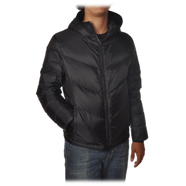 Woolrich - Short Down Jacket in Quilted Effect - Black - Jacket - Luxury Exclusive Collection