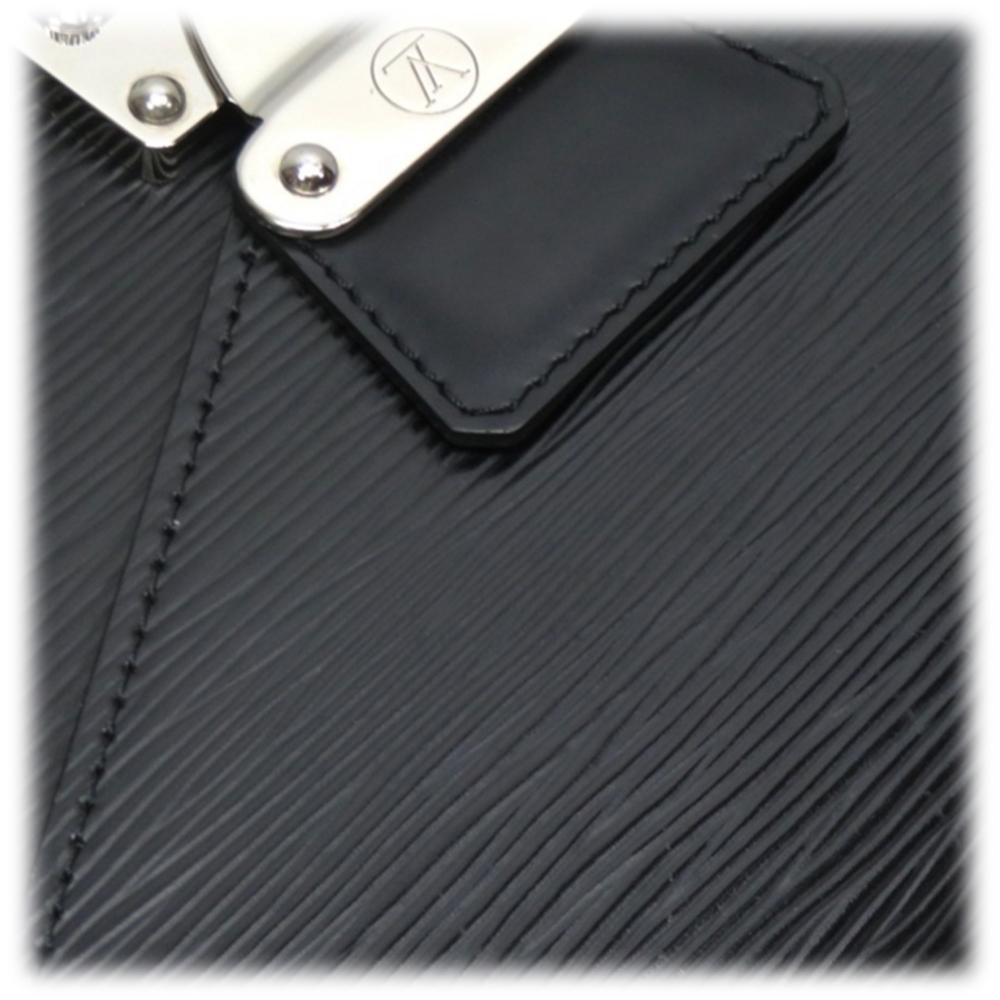 Louis Vuitton Epi Pochette Homme Second Bag Clutch Noir Black