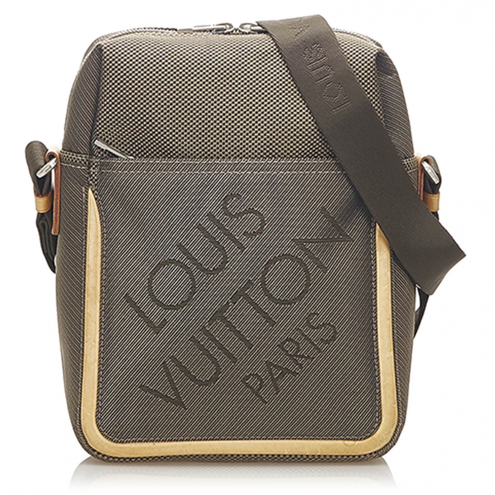 Shop Louis Vuitton MONOGRAM Monogram Unisex Leather iPhone 14 Pro