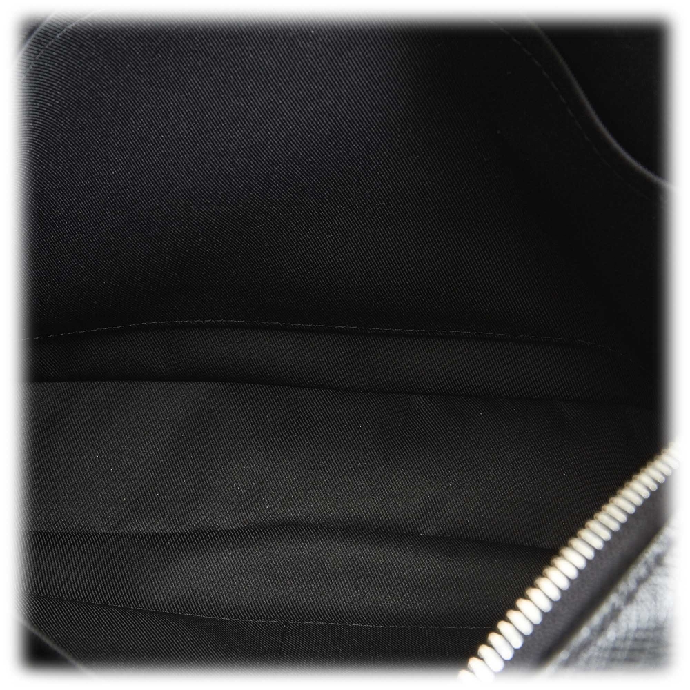 Black Louis Vuitton Taiga Anton Messenger PM Crossbody Bag – Designer  Revival