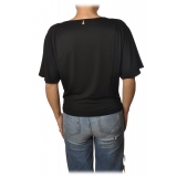 Patrizia Pepe - T-shirt con Manica Dettaglio Pence - Nero - T-Shirt - Made in Italy - Luxury Exclusive Collection