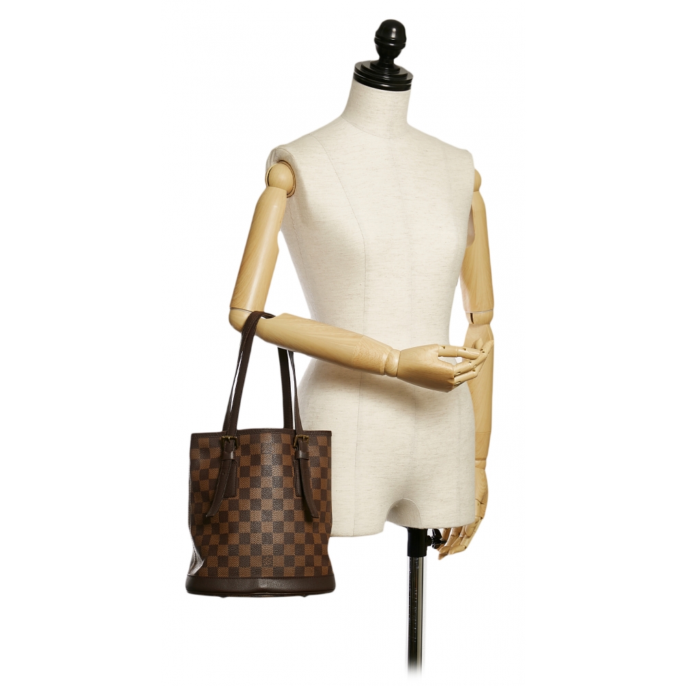 Louis Vuitton Marais Leather Handbag
