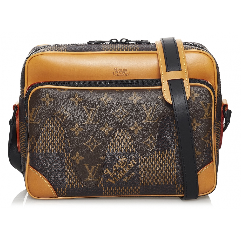 Louis Vuitton Nil Messenger Bag Canvas