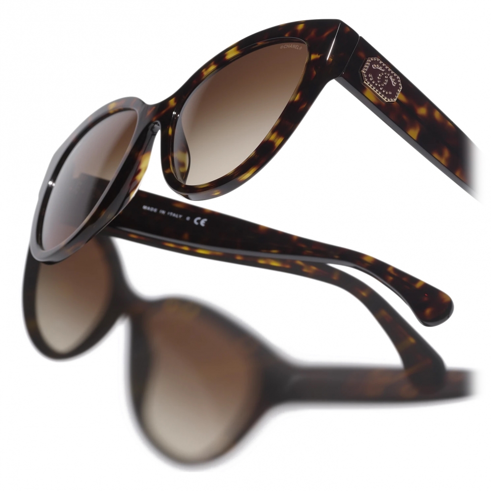 Chanel - Butterfly Sunglasses - Dark Tortoise Brown Gradient - Chanel  Eyewear - Avvenice