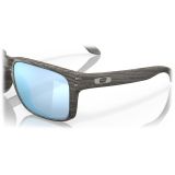 Oakley - Holbrook™ Woodgrain Collection - Prizm Deep Water Polarized - Woodgrain - Occhiali da Sole - Oakley Eyewear