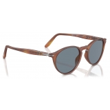 Persol - PO3092SM - Terra di Siena / Azzurro - Occhiali da Sole - Persol Eyewear