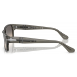 Persol - PO2803S - Grigio Talpa Trasparente / Sfumato Grigio - Occhiali da Sole - Persol Eyewear