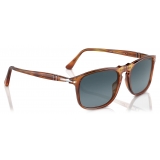 Persol - PO3059S - Terra di Siena / Azzurre Polarizzate Sfumate - Occhiali da Sole - Persol Eyewear