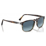 Persol - PO3059S - Tartarugato Marrone / Azzurro Sfumato Blu - Occhiali da Sole - Persol Eyewear