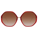 Linda Farrow - Occhiali da Sole Oversized Alona C8 in Cremisi - LFL901C8SUN - Linda Farrow Eyewear