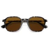 Persol - PO3256S - Grigio Nero Tartarugato / Marrone - Occhiali da Sole - Persol Eyewear