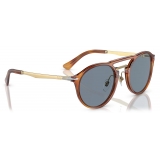 Persol - PO3264S - Terra di Siena / Azzurro - Occhiali da Sole - Persol Eyewear