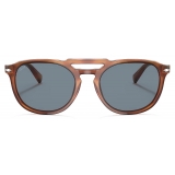 Persol - PO3279S - Terra di Siena / Azzurro - Occhiali da Sole - Persol Eyewear