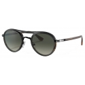 Persol - PO2485S - Nero/Marrone Striato/Grigio / Sfumato Grigio - Occhiali da Sole - Persol Eyewear