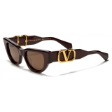 Valentino - Occhiale da Sole Cat-Eye in Acetato con Vlogo - Bordeaux Marrone Scuro - Valentino Eyewear