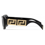 Versace - Occhiale da Sole Endless Greca - Nero Grigio Scuro - Occhiali da Sole - Versace Eyewear