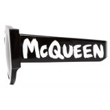 Alexander McQueen - Occhiali da Sole McQueen Graffiti Ovali da Donna - Nero Bianco - Alexander McQueen Eyewear