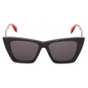 Alexander McQueen - Occhiali da Sole Selvedge Cat-Eye da Uomo - Nero Rosso - Alexander McQueen Eyewear
