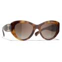 Chanel - Occhiali da Sole a Farfalla - Tartaruga Marrone Polarizzate - Chanel Eyewear