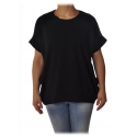 Liu Jo - T-Shirt Oversized con Motivo sul Collo - Nero - T-Shirt - Made in Italy - Luxury Exclusive Collection