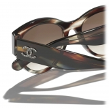 Chanel - Occhiali da Sole a Farfalla - Marrone Tartaruga Grigio Marrone Sfumate - Chanel Eyewear