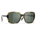 Chanel - Occhiali da Sole Quadrati - Verde Tartaruga Verde Polarizzate - Chanel Eyewear