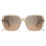 Chanel - Occhiali da Sole Quadrati - Beige Scuro Marrone Chiaro Sfumate - Chanel Eyewear