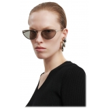 Alexander McQueen - Occhiali da Sole Cat-Eye e Front Piercing da Donna - Oro Chiaro Fumo - Alexander McQueen Eyewear