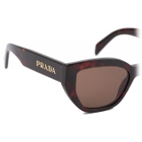 Prada - Prada Logo Collection - Occhiali da Sole Cat Eye - Tartaruga Radica Marrone Polarizzato - Prada Collection