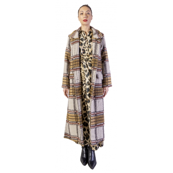 813 - Annalisa Giuntini - Nesea M Coats Var. 400 - Coats - High Quality Luxury